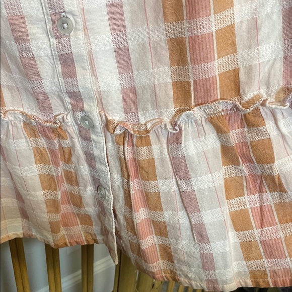 Plaid Sleeveless Peplum Top - Picture 4 of 4